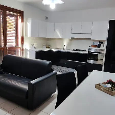 Apartament Vico Stazione Uta
